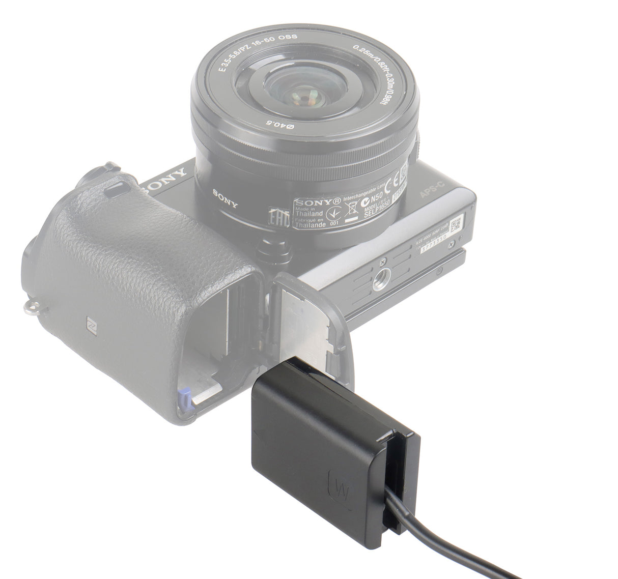 DC-Coupler für Sony Kameras mit NP-FW50 Akku-Dummy für permanente Stromversorgung über z.B. V-Mount Akku
